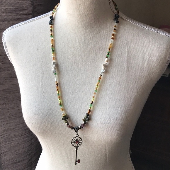 HANDMADE BEADED NECKLACE WITH KEY - Picture 1 of 6